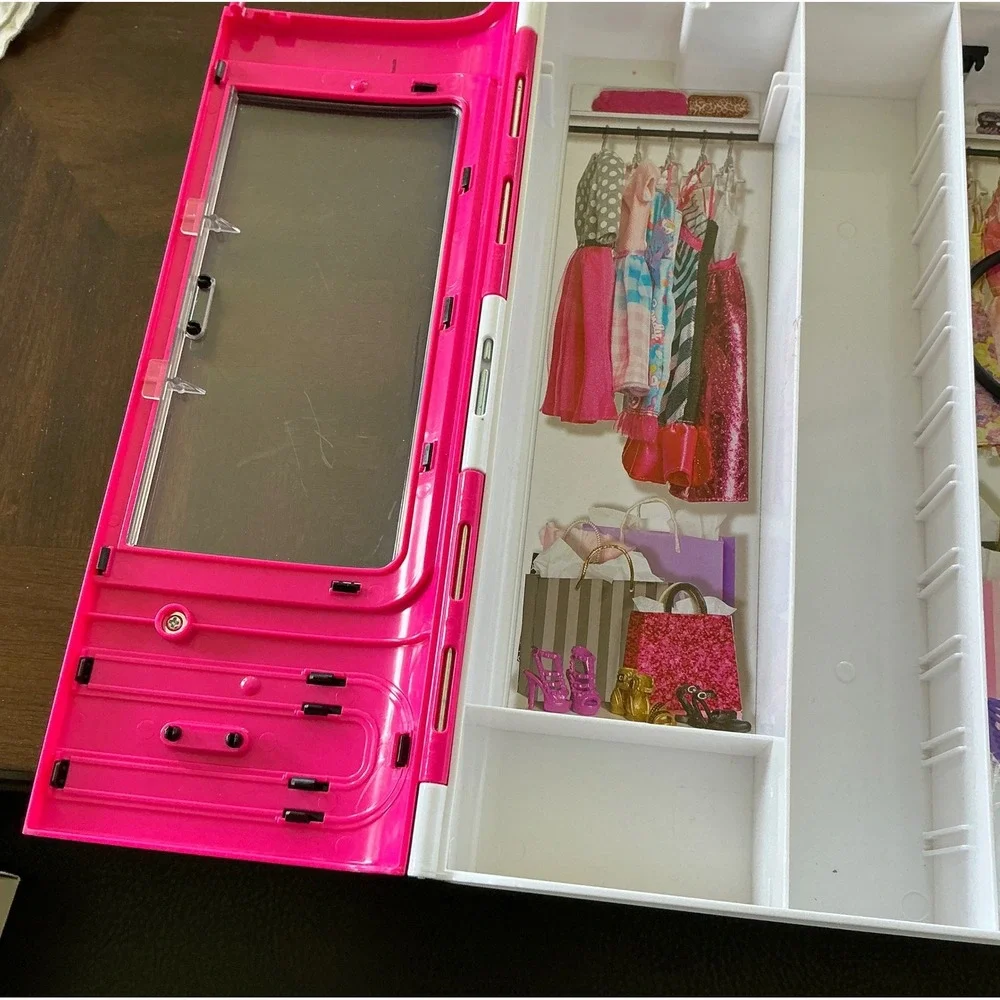 Barbie Fashionistas Ultimate Closet Pink‎ Portable Storage Case DMT57 Accessory
